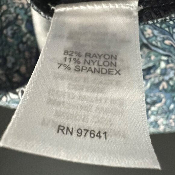 🟣 J. Jill Womens Blue High Rise Mom Short Floral Size Medium - Picture 3 of 8